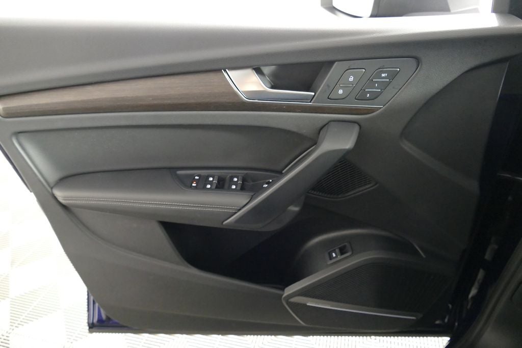 2024 Audi Q5 40 Premium Plus quattro