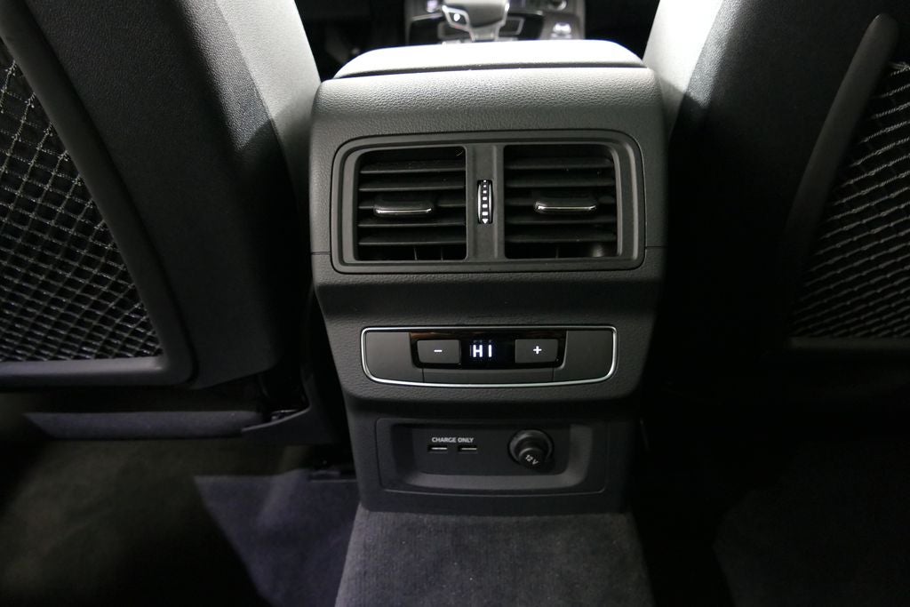 2024 Audi Q5 40 Premium Plus quattro