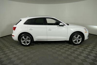 2020 Audi Q5 45 Premium Plus quattro