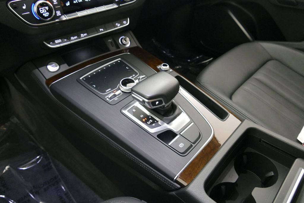 2020 Audi Q5 45 Premium Plus quattro