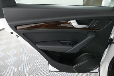 2020 Audi Q5 45 Premium Plus quattro