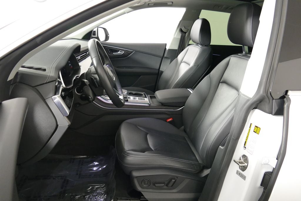 2023 Audi Q8 55 Premium Plus quattro