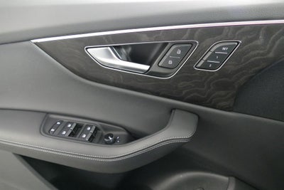 2023 Audi Q8 55 Premium Plus quattro
