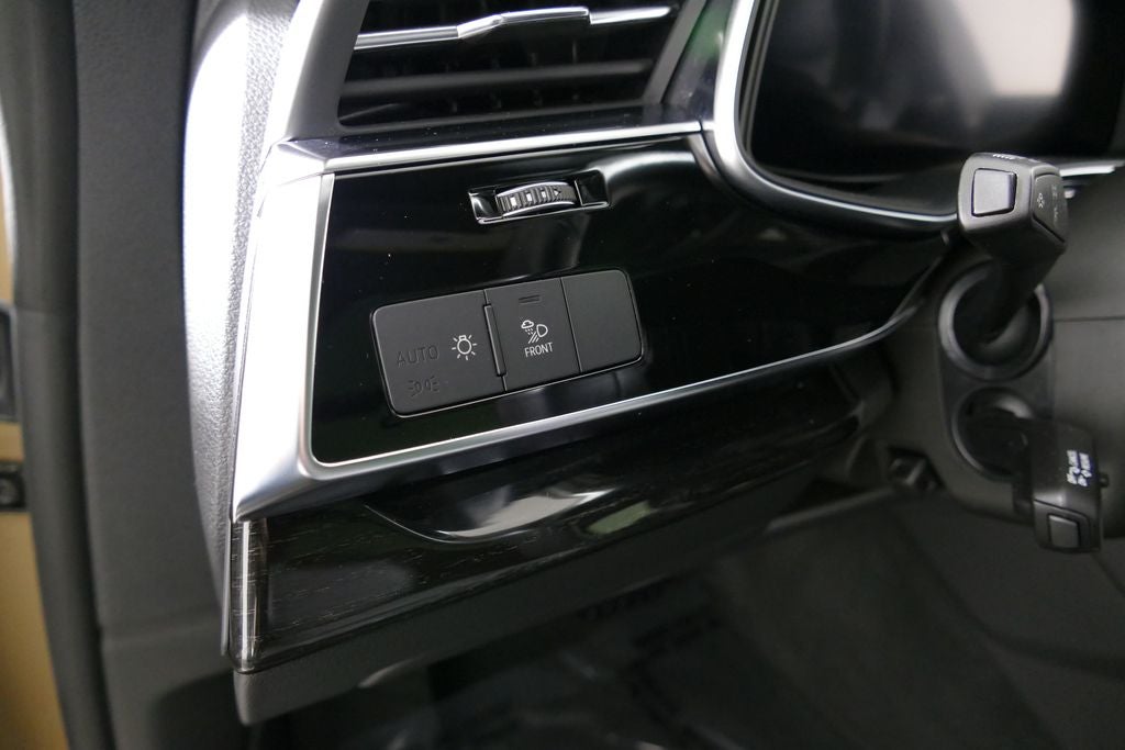 2024 Audi Q8 55 Premium Plus quattro