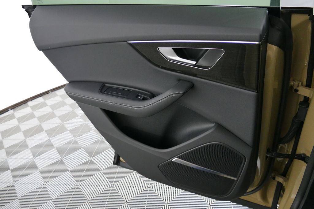 2024 Audi Q8 55 Premium Plus quattro