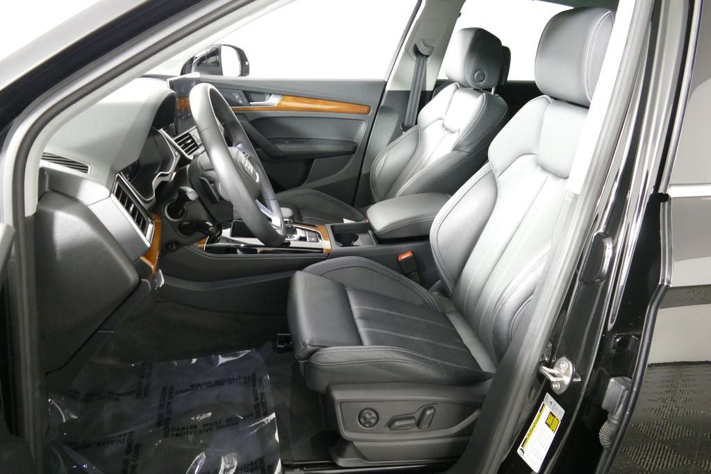 2023 Audi Q5 45 S line Premium quattro