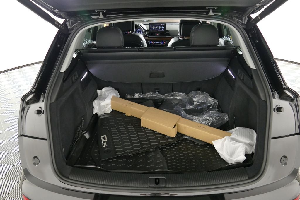 2023 Audi Q5 45 S line Premium quattro