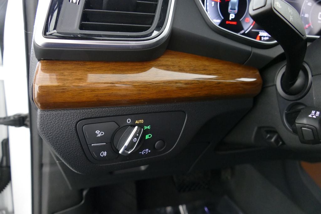 2023 Audi Q5 45 S line Premium quattro