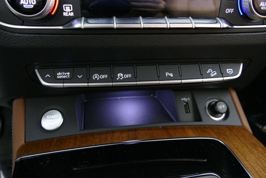2023 Audi Q5 45 S line Premium quattro
