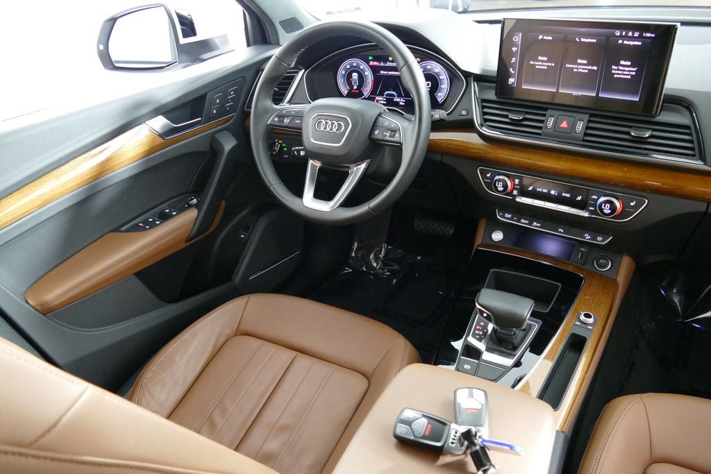 2023 Audi Q5 45 S line Premium quattro