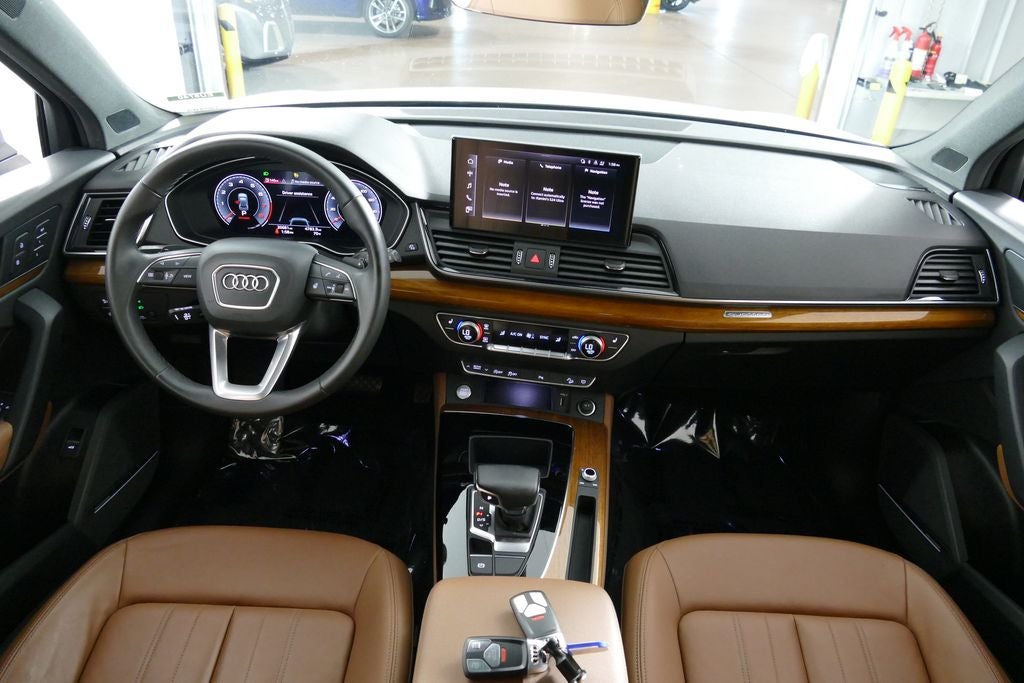 2023 Audi Q5 45 S line Premium quattro