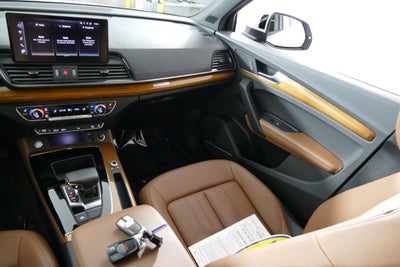 2023 Audi Q5 45 S line Premium quattro