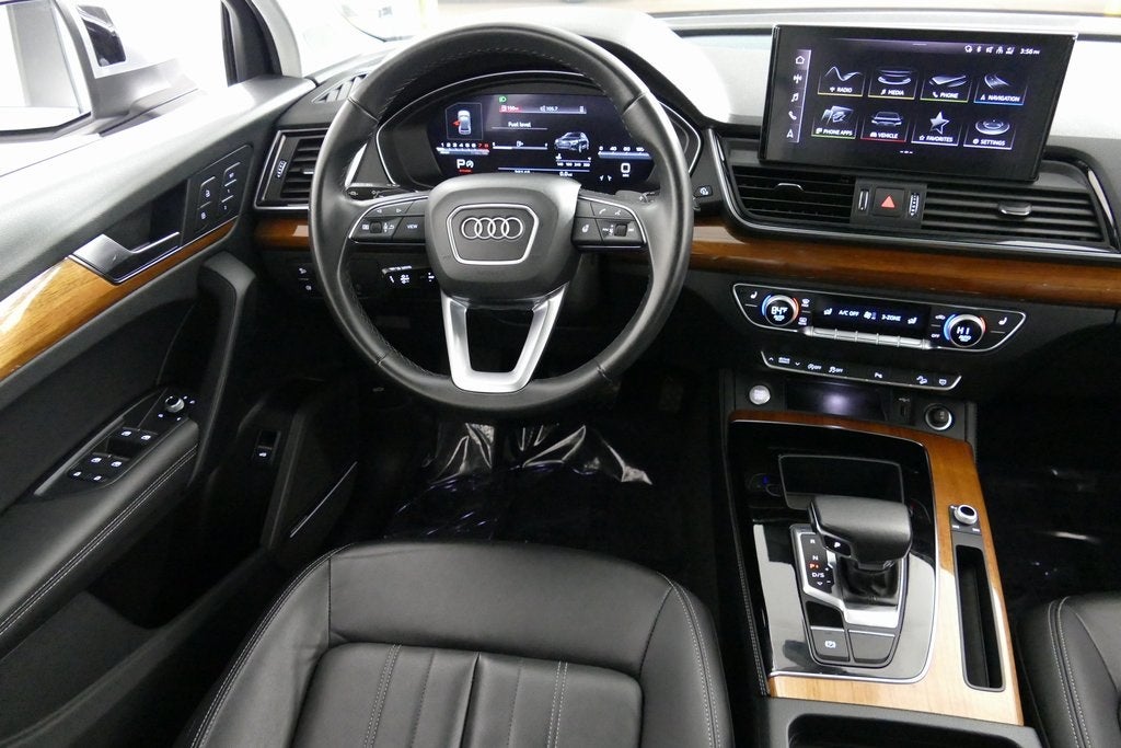 2023 Audi Q5 45 S line Premium quattro