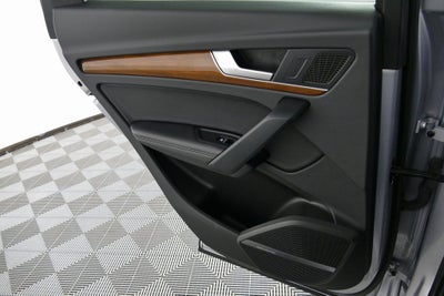 2023 Audi Q5 45 S line Premium quattro