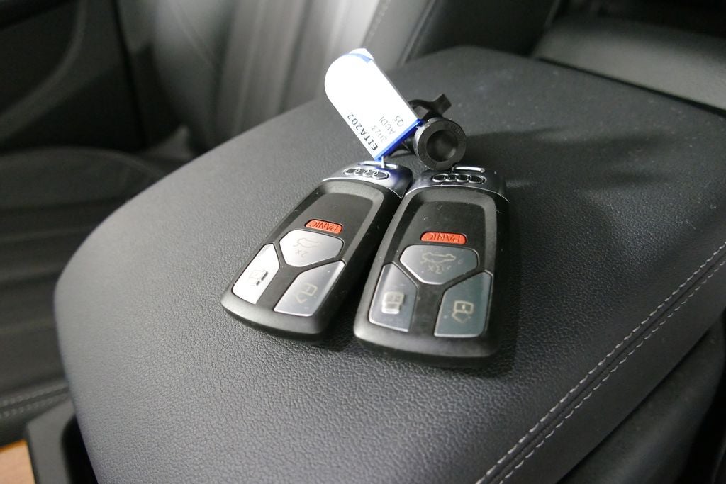 2023 Audi Q5 45 S line Premium Plus quattro