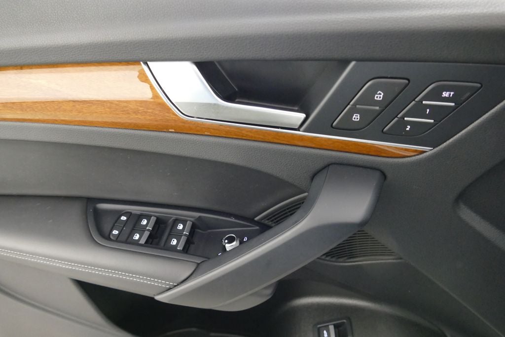 2023 Audi Q5 45 S line Premium Plus quattro