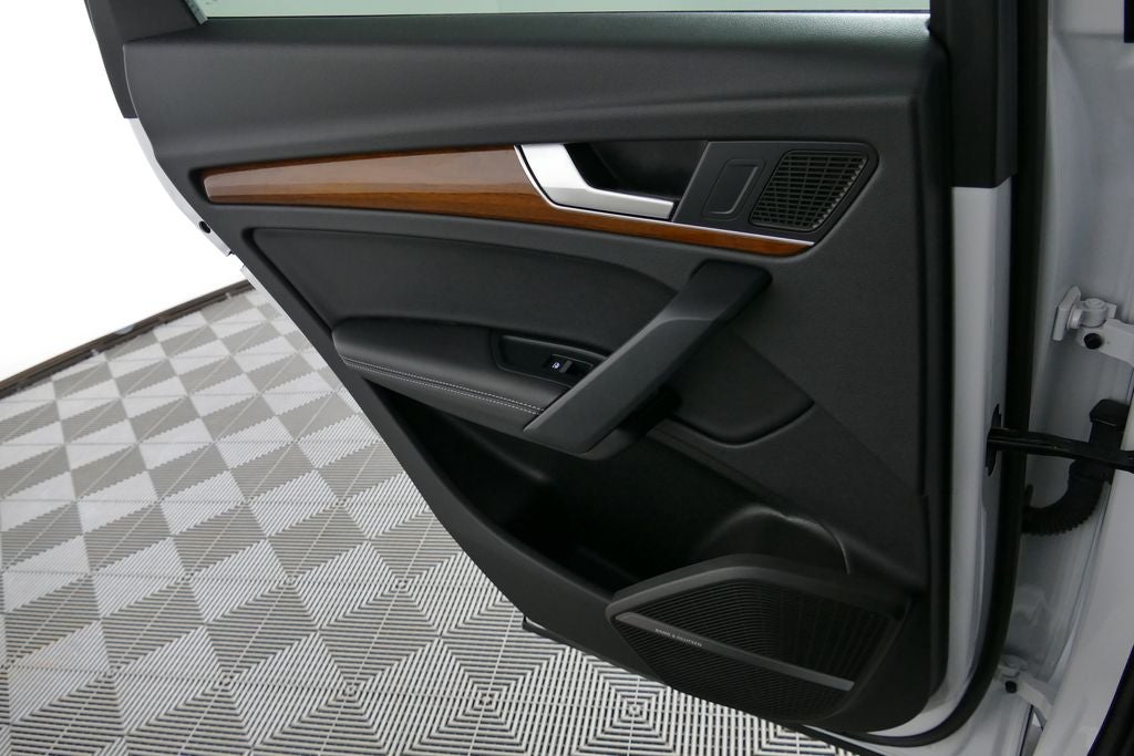 2023 Audi Q5 45 S line Premium Plus quattro