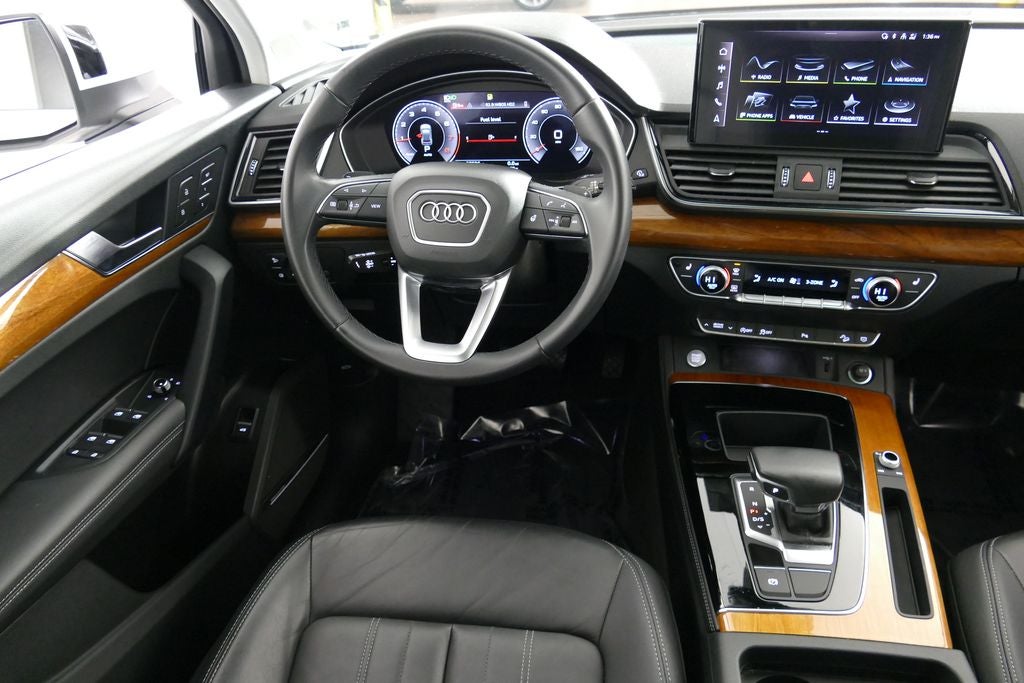 2023 Audi Q5 45 S line Premium Plus quattro