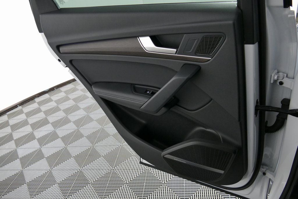 2025 Audi Q5 45 S line Premium Plus quattro