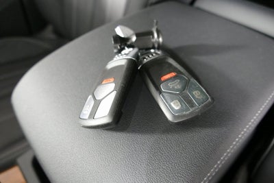 2023 Audi Q5 45 S line Premium quattro