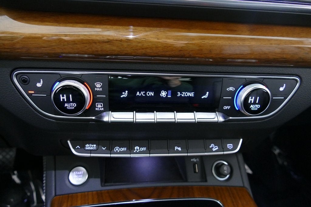 2023 Audi Q5 45 S line Premium quattro