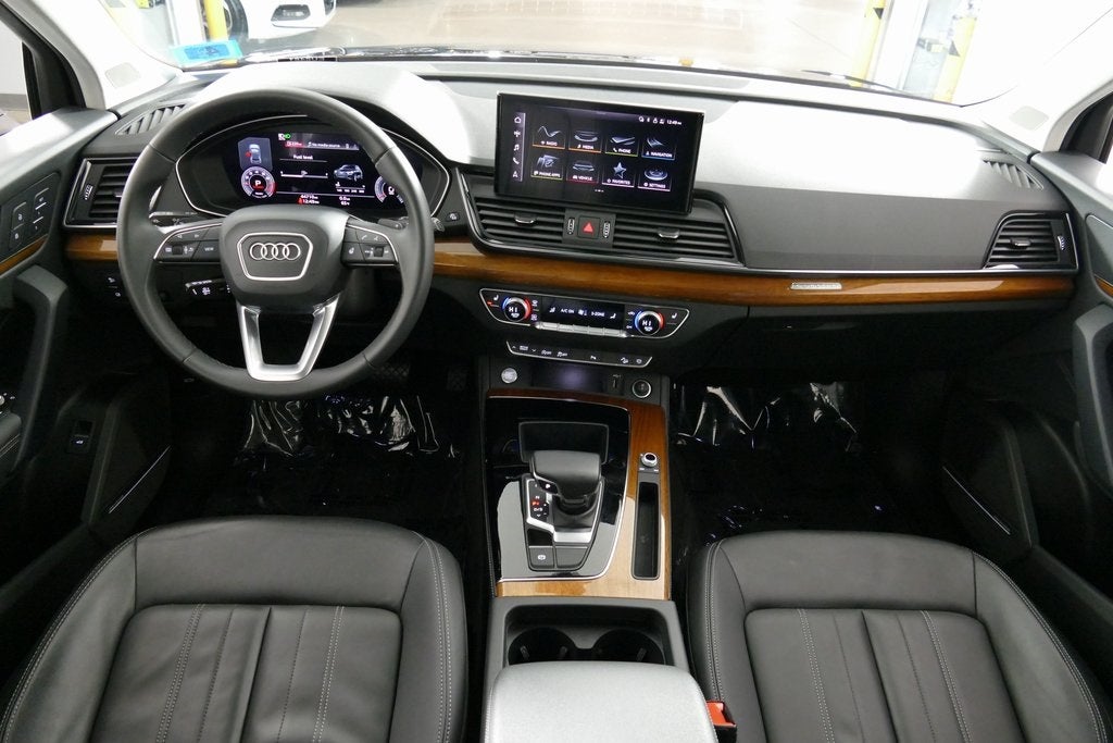 2023 Audi Q5 45 S line Premium quattro