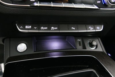 2023 Audi Q5 45 S line Premium quattro