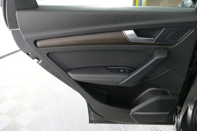 2023 Audi Q5 45 S line Premium quattro