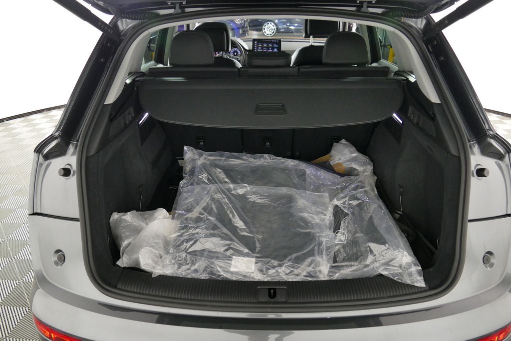 2023 Audi Q5 45 S line Premium quattro