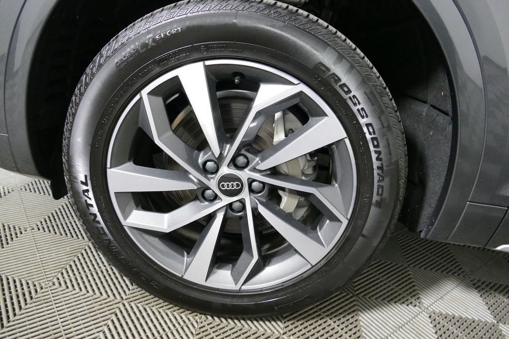 2023 Audi Q5 45 S line Premium quattro