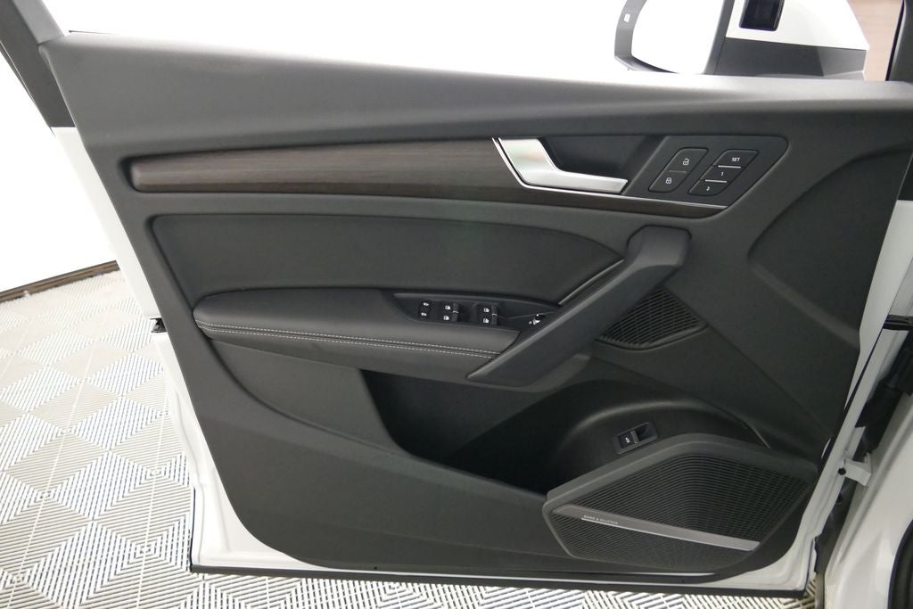 2023 Audi Q5 45 S line Premium Plus quattro