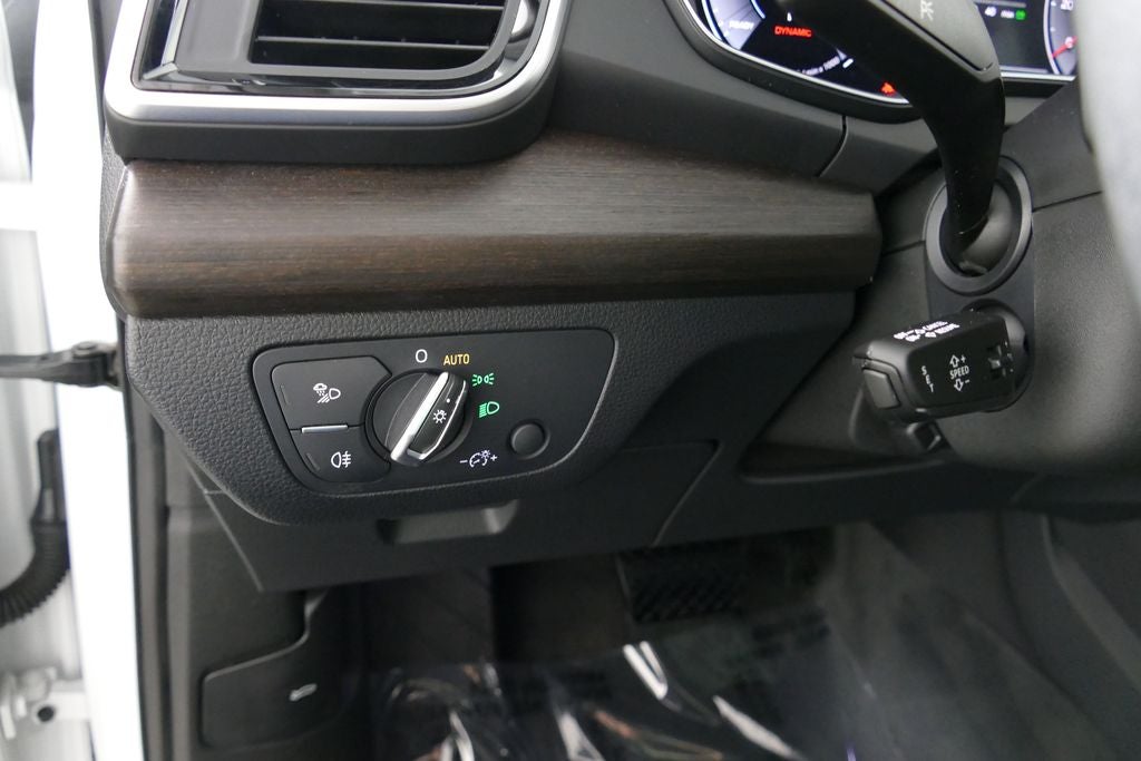 2023 Audi Q5 45 S line Premium Plus quattro