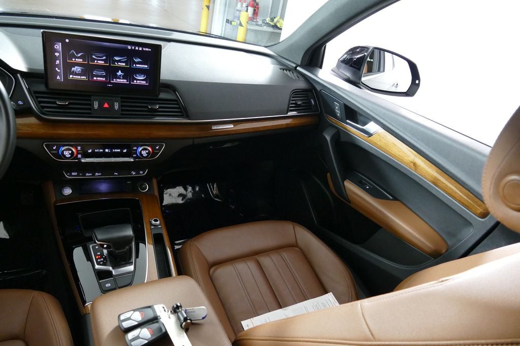 2022 Audi Q5 45 S line Premium quattro