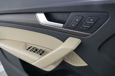 2024 Audi Q5 45 S line Premium quattro