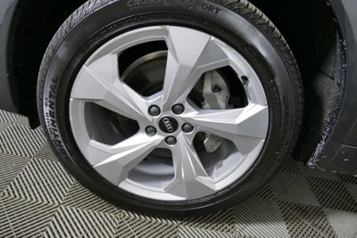 2024 Audi Q5 45 S line Premium quattro