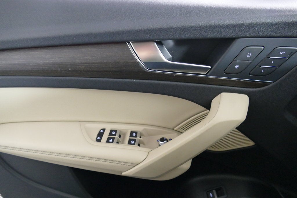 2025 Audi Q5 45 S line Premium Plus quattro