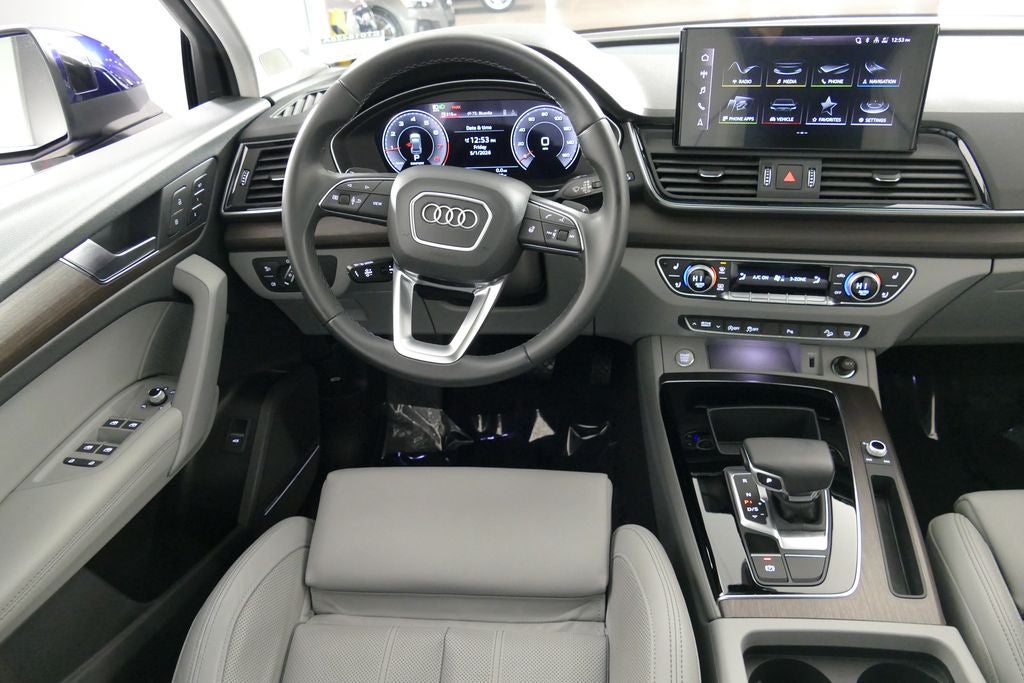 2023 Audi Q5 45 S line Premium Plus quattro