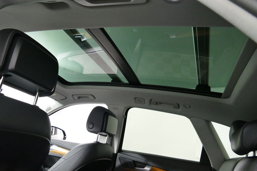 2023 Audi Q5 45 S line Premium quattro