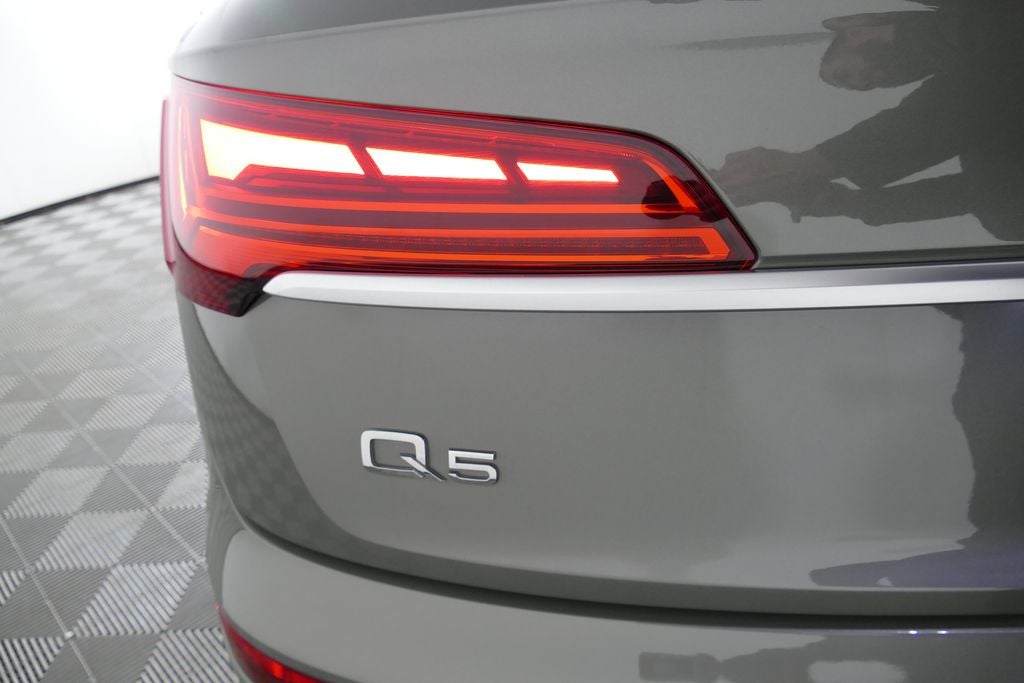 2023 Audi Q5 45 S line Premium quattro