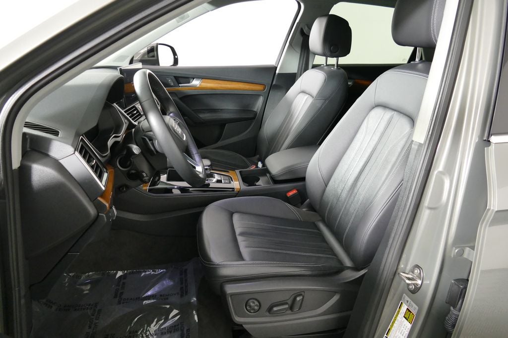 2023 Audi Q5 45 S line Premium quattro