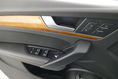 2023 Audi Q5 45 S line Premium quattro