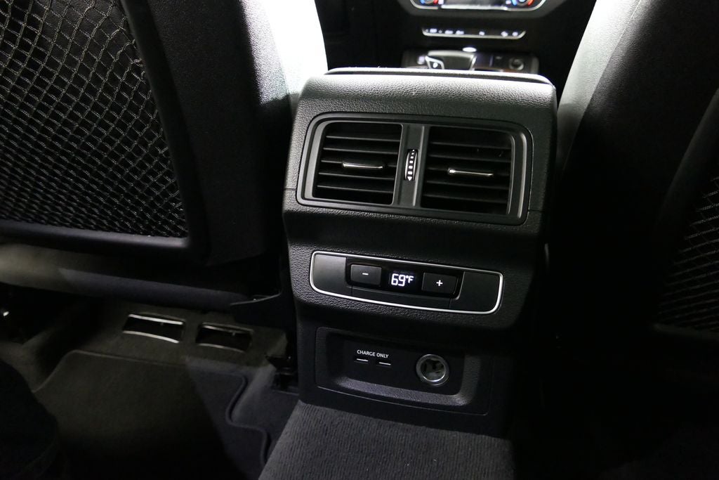 2023 Audi Q5 45 S line Premium quattro