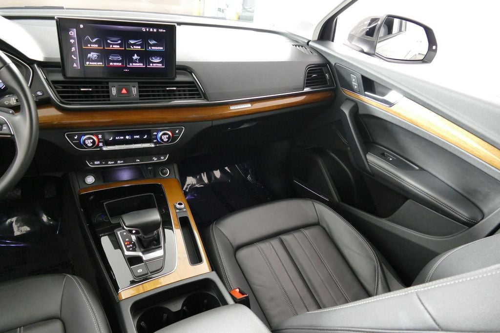2023 Audi Q5 45 S line Premium quattro