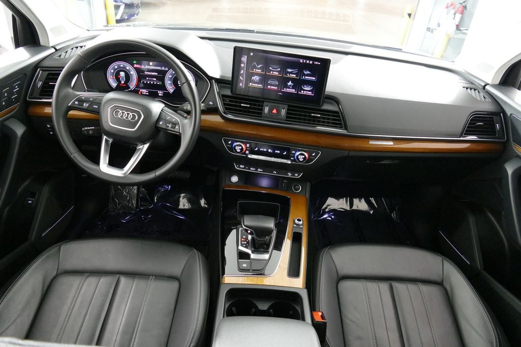 2023 Audi Q5 45 S line Premium quattro