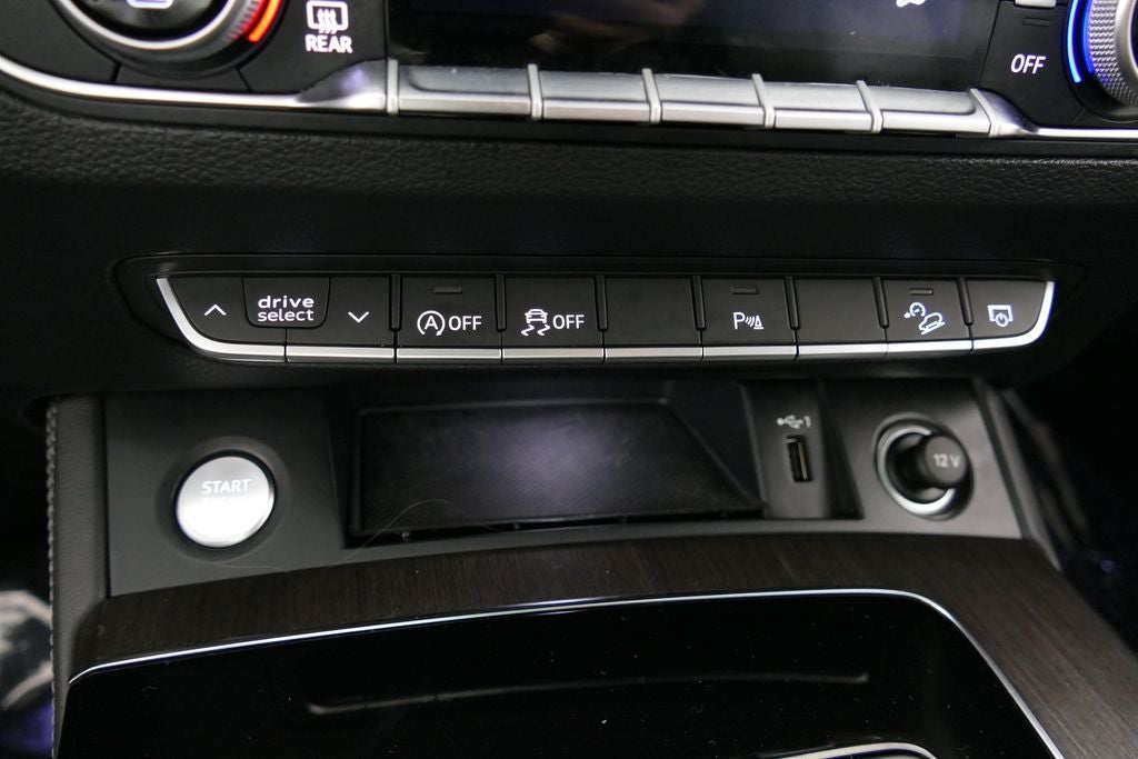 2023 Audi Q5 45 S line Premium quattro