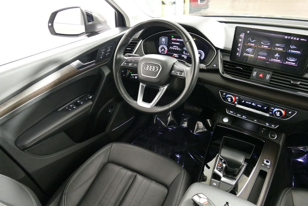 2023 Audi Q5 45 S line Premium quattro