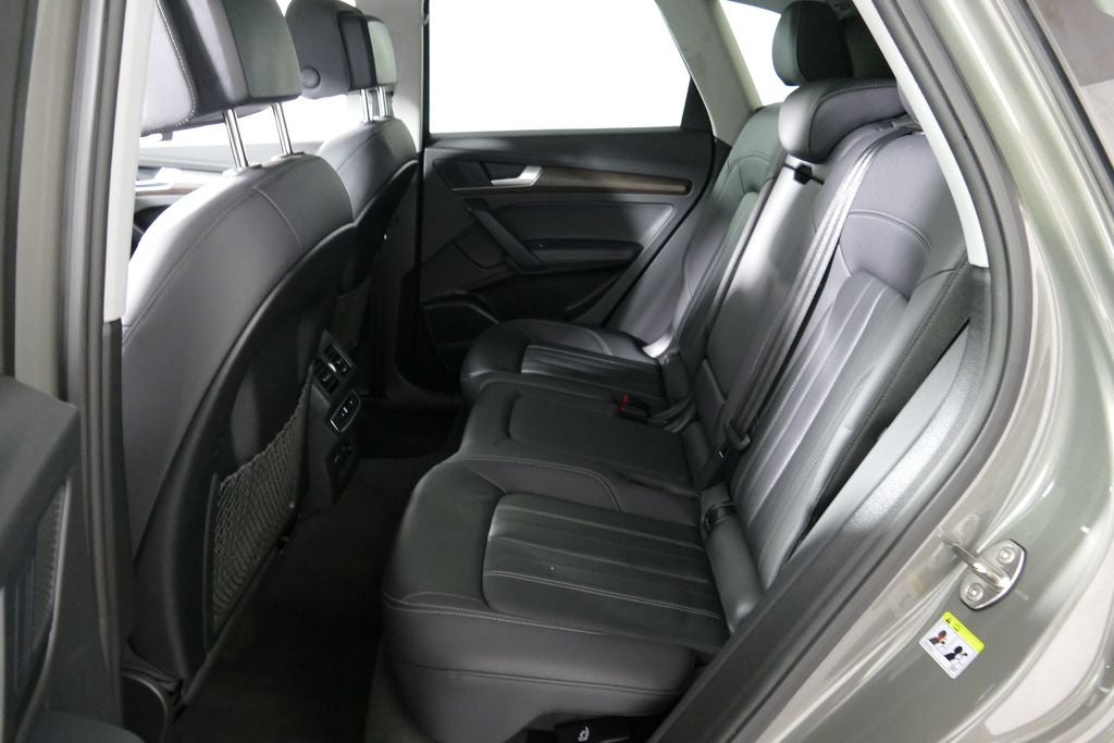 2023 Audi Q5 45 S line Premium quattro