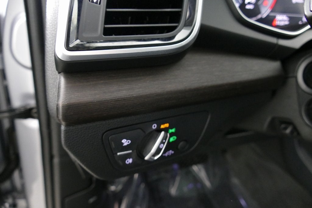 2024 Audi Q5 45 S line Premium quattro