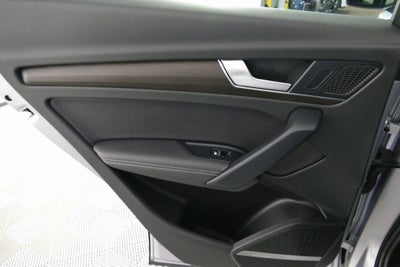 2024 Audi Q5 45 S line Premium quattro