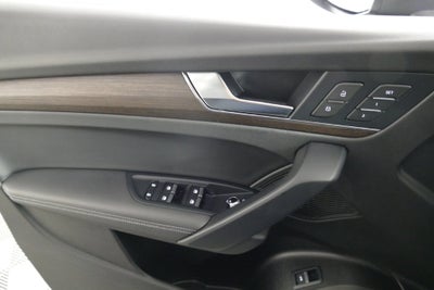 2024 Audi Q5 45 S line Premium quattro
